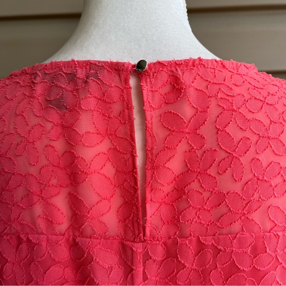 •Banana Republic• Salmon Lace Overlay Peplum Blouse - Size Large - Picture 6 of 9